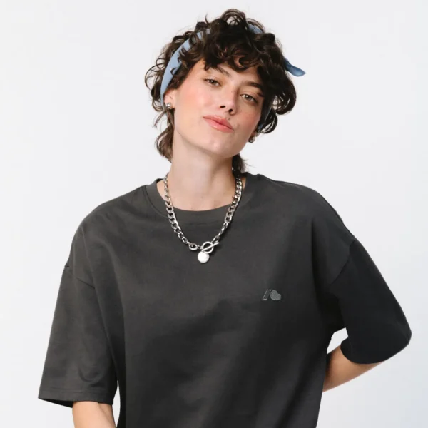 Zdjęcie główne - T-shirt oversize Easy grafitowy damski