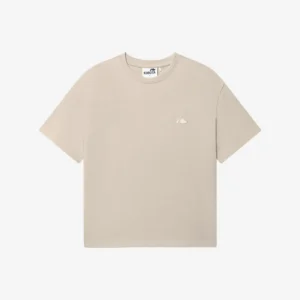 T-shirt Kubota oversize Easy beżowy damski. Przejdź do kategorii odzież damska, aby odkryć wszystkie modele.