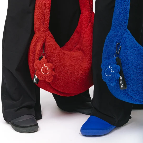 Torba z polaru Cushy z brelokiem Comfy Club czerwona